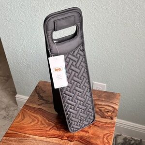 lug Shuttle, wine tote NWT